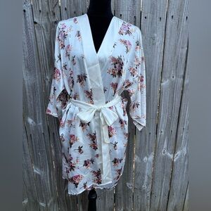 Dominique & Simone Ivory Satin Floral Robe & Matching Sash Belt Size M